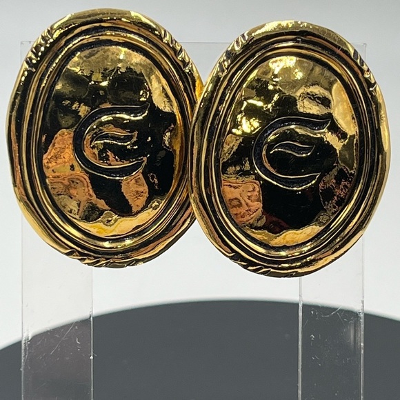 Elizabeth Taylor Rare Vintage Estate Signed AVON 1.5" 1993 Clip Earrings - Picture 1 of 14
